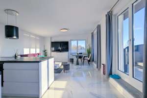 Moderne voll möblierte 2-Zimmer-Wohnung mit Tiefgarage, Dachterrasse & Garten in Schwabing Nord – Die vollständige Adresse der Immobilie erhältst du vom Anbieter., 80937 Am Hart, München – Vorschaubild 2