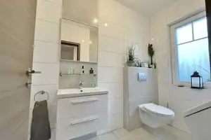 **Sofort verfügbar! Moderner, neuwertiger Bungalow mit Carport** – Bitburg-Prüm (Kreis) – Vorschaubild 6