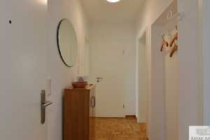 Moderne Doppelhaushälfte mit großem Garten, Einliegerwohnung & PV-Anlage in Urdenbach – Düsseldorf – Vorschaubild 3