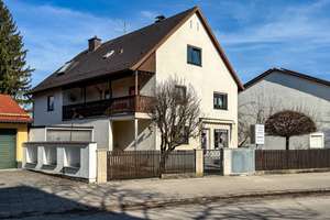 Mehrfamilienhaus mit außergewöhnlichem Grundstück in München-Trudering! – Die vollständige Adresse der Immobilie erhältst du vom Anbieter., 81829 Trudering-Riem (Ortsteil), München – Vorschaubild 2