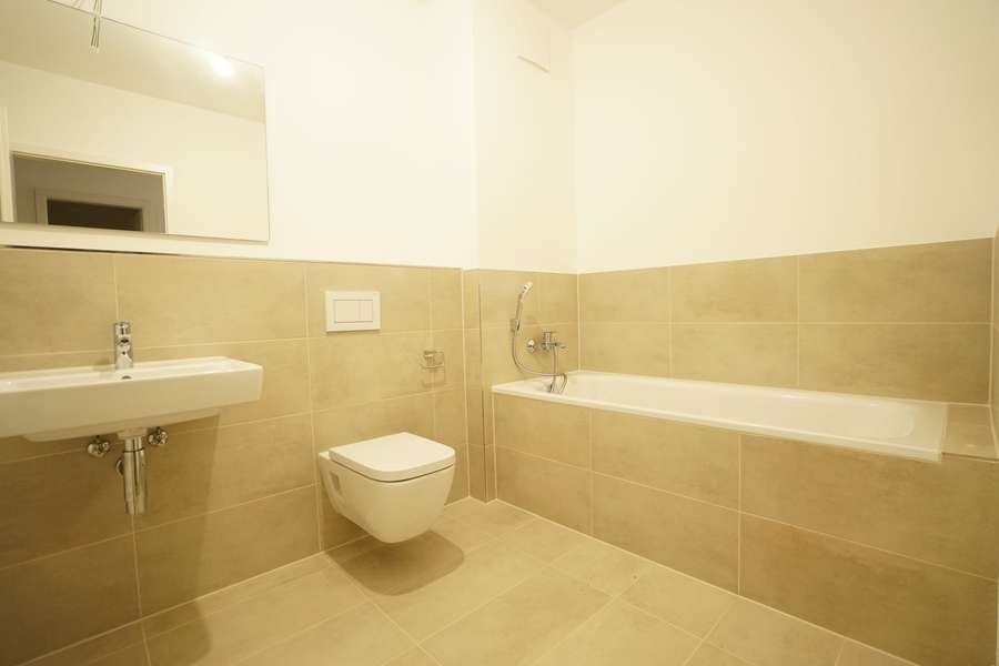 **Erstbezug** Geräumige 4-Raum-Wohnung mit Balkon in Dresden-Friedrichstadt - Photo 5
