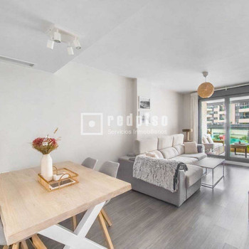 Modernes 2-Schlafzimmer-Apartment in Rivas Centro