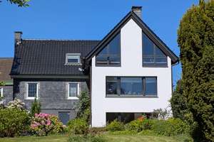 Wunderschönes Wohnhaus ca. 200m² mit  großzügigem Kaminzimmer und Garten – Die vollständige Adresse der Immobilie erhältst du vom Anbieter., 42857 Vieringhausen, Remscheid – Vorschaubild 2