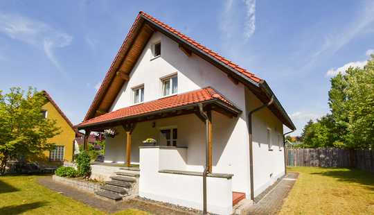 Bild von Vielseitiges Grundstück mit Einfamilienhaus und separater Werkstatt!