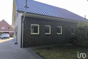 Moderne Doppelhaushälfte in begehrter Lage von Apen-Augustfehn – sofort bezugsfertig! – Die vollständige Adresse der Immobilie erhältst du vom Anbieter., 26689 Apen – Vorschaubild 4