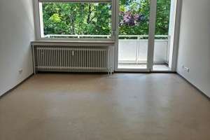 Sanierte 3 Zimmer Wohnung in ruhiger Lage ab sofort!