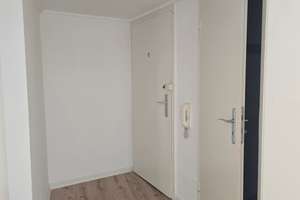 **Modernisierte und bezugsfertige 3 Raum in Holsterhausen** – Holsterhauser Str. 92, 45147 Holsterhausen, Essen – Vorschaubild 13