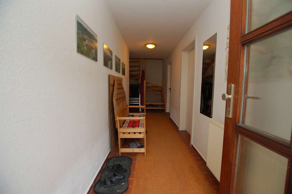 Immobilie in Hohnstein - Historisches Mehrfamilienhaus mit Bauernhof-Charme in der Sächsischen Schweiz - Bild 2