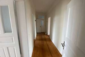 Großzügige, gut geschnittene 3-Zi-Wohnung mit Einbauküche und Balkon in zentraler Lage in Kiel Nord – Die vollständige Adresse der Immobilie erhältst du vom Anbieter., 24106 Wik, Kiel – Vorschaubild 15