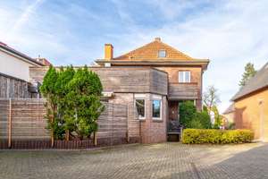 Saniertes Zweifamilienhaus mit Altbauflair, Dachterrasse und Ausbaureserve in ruhiger Wohnstraße – Die vollständige Adresse der Immobilie erhältst du vom Anbieter., 48165 Hiltrup-Mitte, Münster – Vorschaubild 4