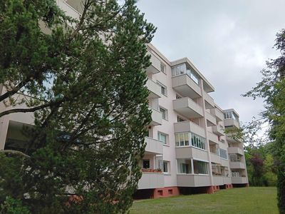 Einziehen und Wohlfühlen! Top renovierte und charmante 3-Zimmerwohnung am Waldrand