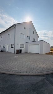 Doppelhaushälfte 155qm + Küche Garage