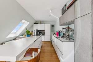 Penthouse-Flair über den Dächern der Düsseldorfer Innenstadt – Die vollständige Adresse der Immobilie erhältst du vom Anbieter., 40213 Carlstadt, Düsseldorf – Vorschaubild 2