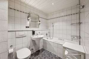 Familienglück in ruhiger Wohnlage-gepflegtes Reihenmittelhaus mit Garten, Terrasse und Garage – 67067 Gartenstadt, Ludwigshafen am Rhein – Vorschaubild 10