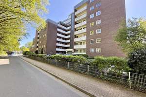 Zwei-Zimmer-Wohnung mit viel Potenzial am Stadtwald! 