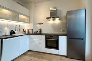 Stilvolle 2-Zimmer-Wohnung mit Balkon in Toplage – nur 2 Min. zum Zoo S-Bahnhof – Humboldtstraße 95, 40237 Düsseltal, Düsseldorf – Vorschaubild 2