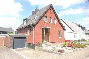 ++ MASSIVES EINFAMILIENHAUS + DOPPELGARAGE + GARTEN IN RUHIGER LAGE!! ++ – Die vollständige Adresse der Immobilie erhältst du vom Anbieter., 52355 Derichsweiler, Düren – Vorschaubild 16
