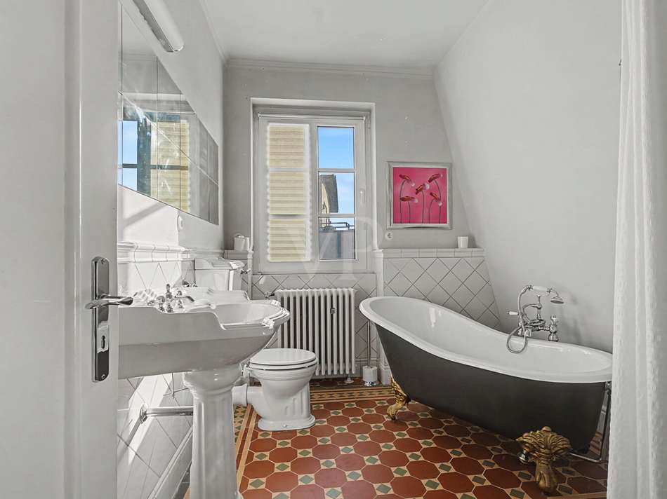 6b765c1a-fe85-489e-861d-ebae70