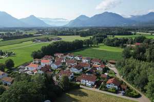 Von Privat: Modernisiertes Zweifamilienhaus mit traumhaftem Garten, Pool und Doppelgarage – Die vollständige Adresse der Immobilie erhältst du vom Anbieter., 83064 Raubling – Vorschaubild 36