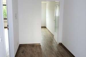 Stimmungsvolles Raumprogramm mit sonnigem Balkon in Köln-Dünnwald – Die vollständige Adresse der Immobilie erhältst du vom Anbieter., 51069 Dünnwald, Köln – Vorschaubild 10