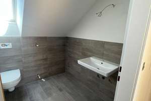 3-Zimmer Dachgeschosswohnung in Bi.-Hillegossen – frei ab 01.07. – Die vollständige Adresse der Immobilie erhältst du vom Anbieter., 33699 Stieghorst, Bielefeld – Vorschaubild 8
