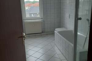 großzügige 3 Zimmer-Wohnung mit Balkon und Stellplatz – Genthiner Straße 7, 39114 Cracau, Magdeburg – Vorschaubild 3