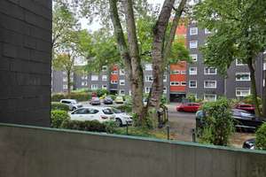 3 Zimmer Wohnung mit Balkon; Erdgeschoss