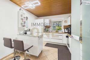 Ein Zuhause zum Ankommen – gepflegtes Einfamilienhaus mit sonnigem Garten, viel Platz und Entwicklun – Die vollständige Adresse der Immobilie erhältst du vom Anbieter., 93055 Schwabelweis, Regensburg – Vorschaubild 5