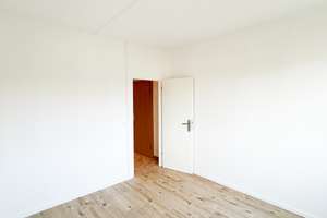 Paare aufgepasst! Lichtdurchflutete 3-Zimmer-Wohnung mit Einbauküche und Balkon! – Wolgograder Allee 58, 9123 Hutholz, Chemnitz – Vorschaubild 20