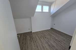 NEUBAU-ERSTBEZUG v. privat - LOFT Charakter 3,5 Zimmer Dachgeschosswohnung mit Balkon – Die vollständige Adresse der Immobilie erhältst du vom Anbieter., 74080 Böckingen, Heilbronn – Vorschaubild 5