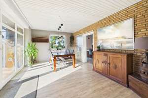 WOHNTRAUM MIT WEITBLICK IN BESTLAGE – EINFAMILIENHAUS MIT GARAGE, KAMIN UND NATURNAHER UMGEBUNG – Die vollständige Adresse der Immobilie erhältst du vom Anbieter., 26316 Varel – Vorschaubild 8
