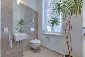 Derendorf - attraktive Altbauwohnung mit großer Terrasse und Garten in gründerzeitlicher Wohnanlage – 40476 Derendorf, Düsseldorf – Vorschaubild 16