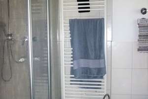 Modernisiertes 3-Familienhaus in ruhiger und beliebter Wohnlage mit Schwimmbad im Garten! – Die vollständige Adresse der Immobilie erhältst du vom Anbieter., 63571 Gelnhausen – Vorschaubild 11