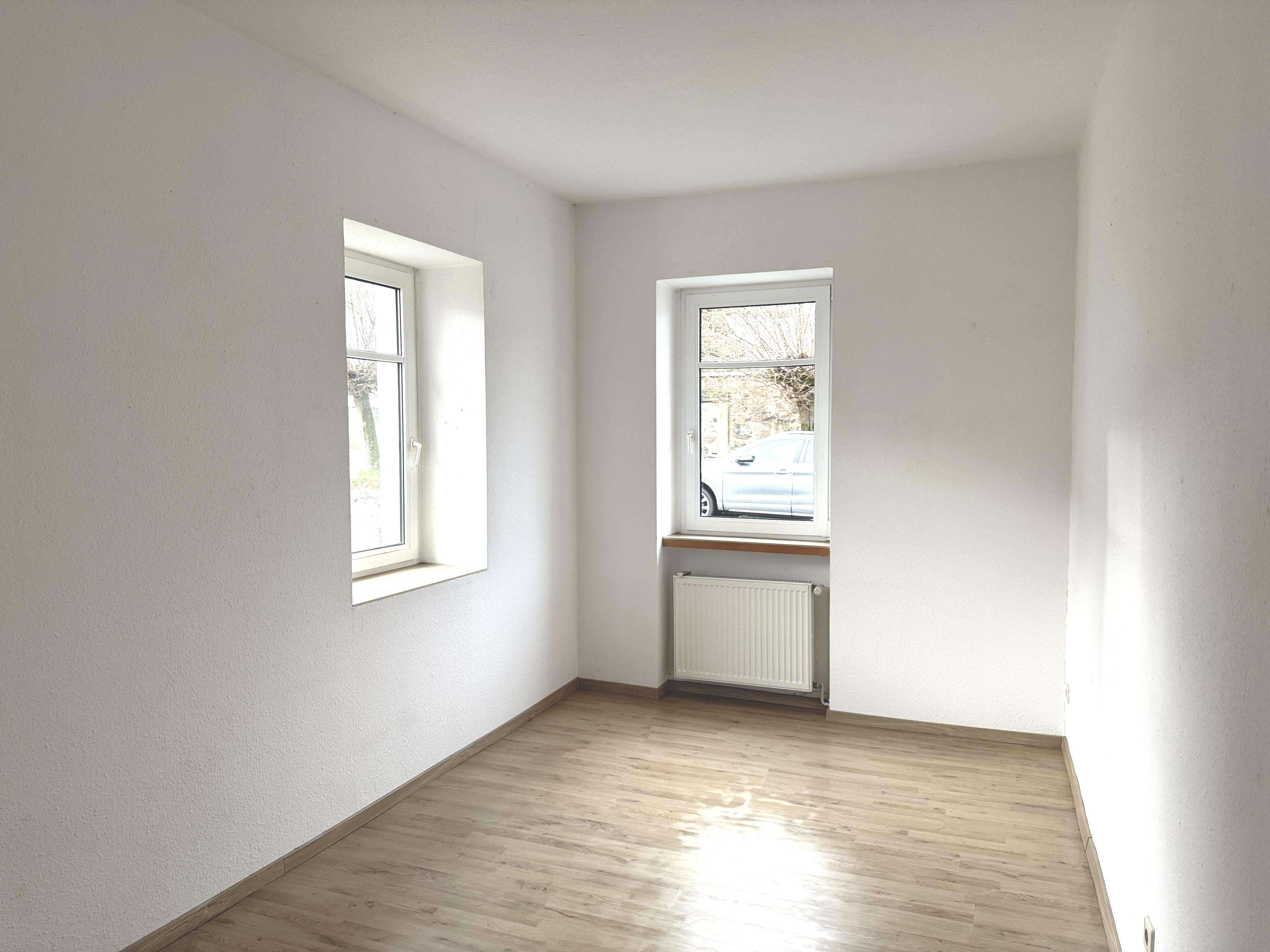 Immobilie in Hainichen - Mehrfamilienhaus in guter Lage mit Potenzial! - Bild 1