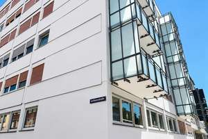Top gepflegte Bürofläche mit ca. 98 m² in bester Lage mit Umnutzungsoption in Wohnraum
