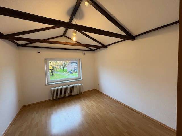 Immobilie in Strübbel - Charmante DG-Wohnung bei St. Peter-Ording, Balkon und Stellplatz inklusive – OTTO STÖBEN GmbH - Bild 0