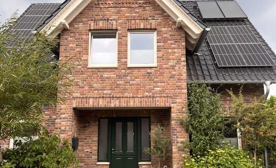 Großzügiges Einfamilienhaus mit teilweise sonnigem Garten und Carport in Groß Reken