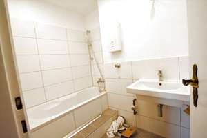 Helle 4- Zimmer-Familien-Wohnung mit  Balkon  und Stellplatz und viel Grün #Nähe Krefeld-Hüls# – Hülser Str. 713, 47803 Inrath/Kliedbruch, Krefeld – Vorschaubild 14