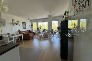 Schöne 2 Zimmerwohnung mit besonderem Flair! – Innsbrucker Str. 81, 28215 Weidedamm, Bremen – Vorschaubild 1