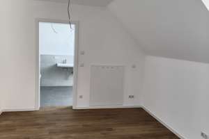 Traumhafte 4,5 Zimmer-Maisonette - 180qm Grundfläche bewohnen, aber nur für 157qm bezahlen! – Ostergasse 27, 55291 Saulheim – Vorschaubild 9