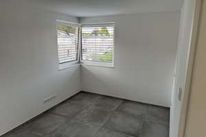 Helle 76 m² 2-Zimmer-Penthause-Wohnung in Junkersdorf – 20 m² Terrasse mit Markise & Klimaanlage – Otto-Klein-Straße 31, 50858 Junkersdorf, Köln – Vorschaubild 7