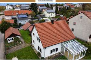 Gemütliches Einfamilienhaus mit Wintergarten, Doppelgarage und großem Grundstück bei Rottenburg – Die vollständige Adresse der Immobilie erhältst du vom Anbieter., 84056 Rottenburg an der Laaber – Vorschaubild 1