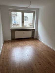 1,5-Zimmer-Wohnung, top Lage, komplett saniert