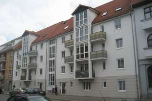 Kapitalanlage 1,5 Raumwohnung mit Aufzug und Balkon in Stadtfeld Ost