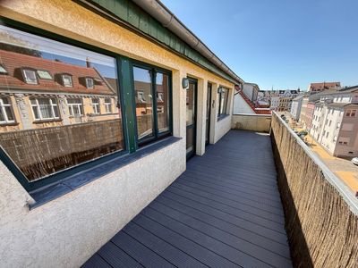 Über den Dächern Rostocks – 3 Zimmer mit großer Dachterrasse