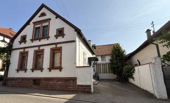 Ehemaliges Weingut mit Hallenpotential sucht seine Nachfolger!