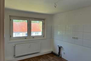 Zentral. Hell. Bezugsfertig – 2 Zimmer mit Wanne und Dusche im Herzen der Stadt – Kaelberanger 1, 38226 Lebenstedt, Salzgitter – Vorschaubild 5