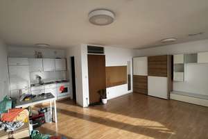 Helles 1-Zimmer-Apartment im Olympischen Dorf mit großem Westbalkon (7. OG) – Helene-Mayer-Ring 12, 80809 Am Riesenfeld, München – Vorschaubild 4