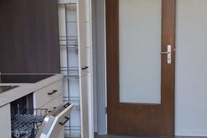 KR, östlich der City: Appartement mit großem Wohn-Schlafzimmer,  neuer EBK, schönem Bad  ... – Die vollständige Adresse der Immobilie erhältst du vom Anbieter., 47799 Cracau, Krefeld – Vorschaubild 4