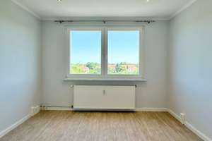 Hochwertige 3-Zi.-Wohnung mit exklusiver Einbauküche, PKW-Stellplatz und Südwestbalkon – Südring 71D, 18059 Südstadt, Rostock – Vorschaubild 8